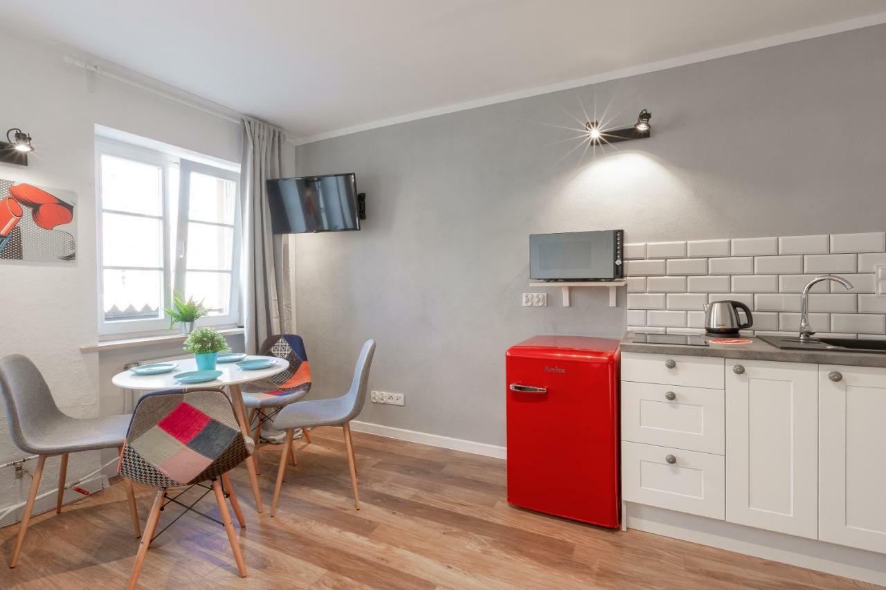 Lipstick House Rynek Apartment Wroclaw Exterior photo